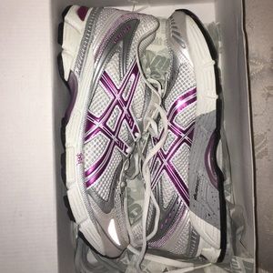Asics running shoes (brand new)