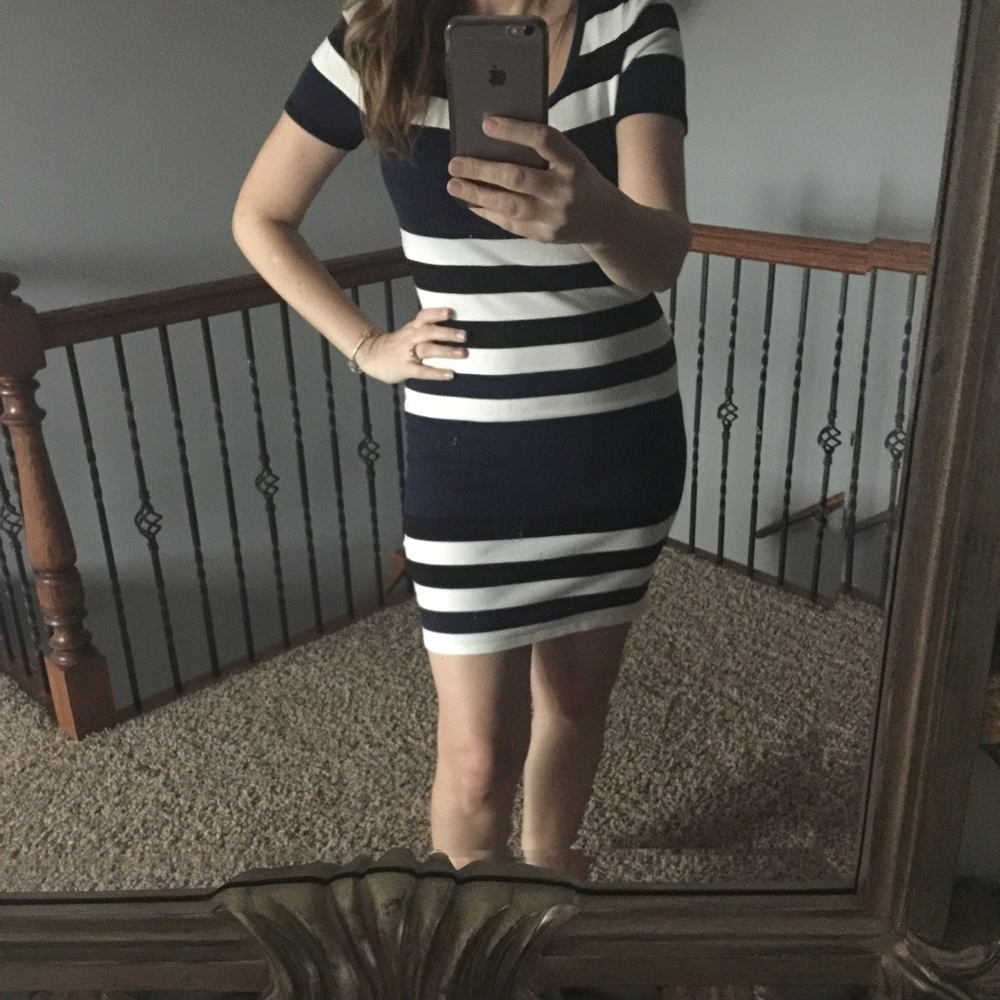 Size M short dress