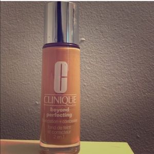 Clinique Beyond Perfecting Foundation + Concelear