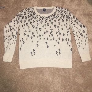 Gap sweater