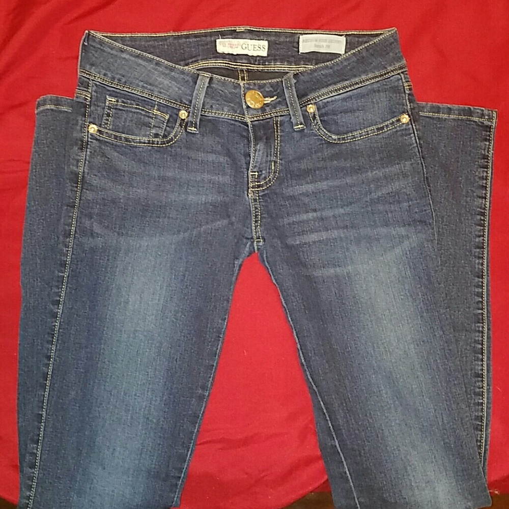 Guess jeans. Medium rise, skinny.