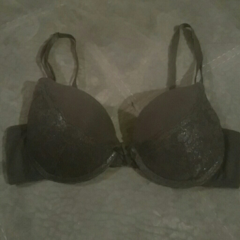 Black lace bra
