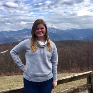 Meet your Posher, Abigail