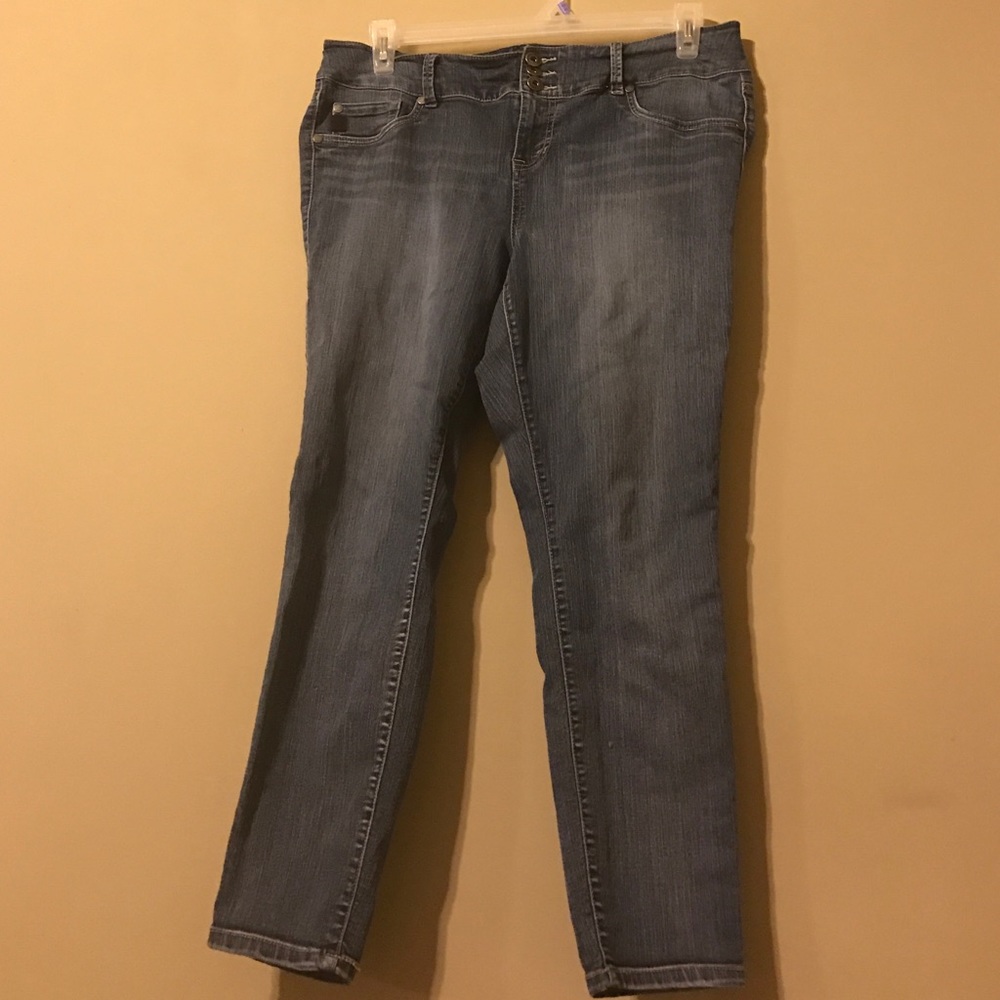 Torrid skinny jeans