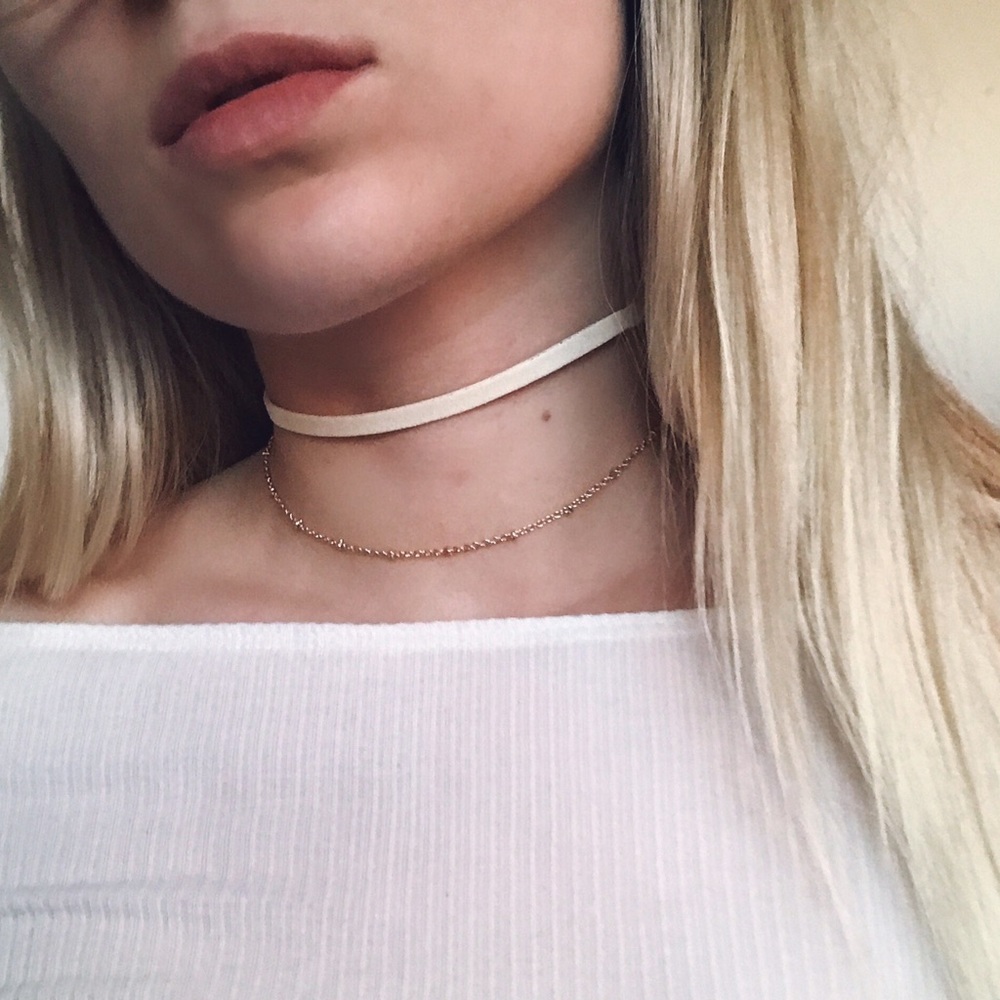 RESTOCKED • suede and gold chain choker • - Picture 2 of 4