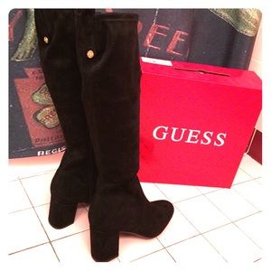 Suede boots never worn!