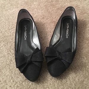 DONATING 02.14 ❤️❤️❤️ Caparros bow flats