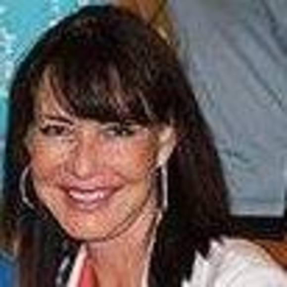 Meet your Posher, Daphne - Picture 1 of 1