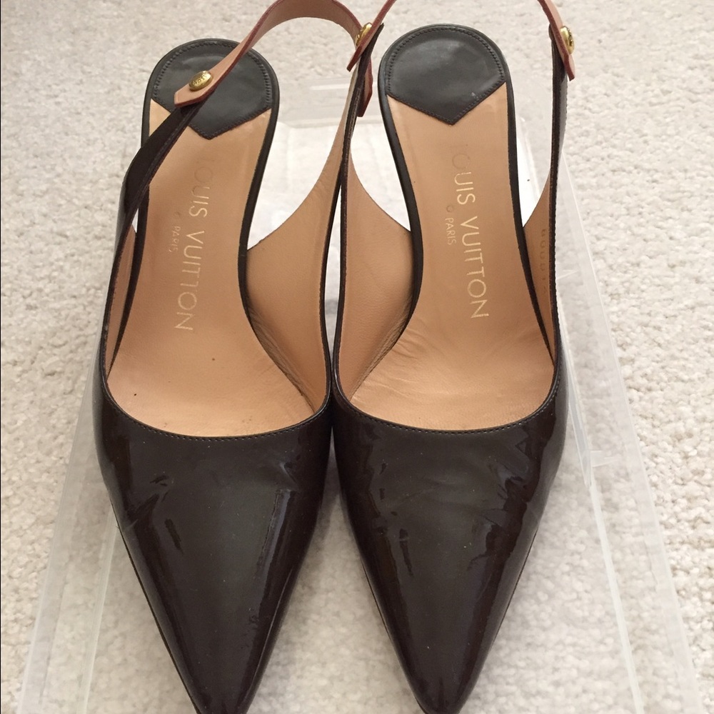 Louis Vuitton Pointy Toe Sandal size 35