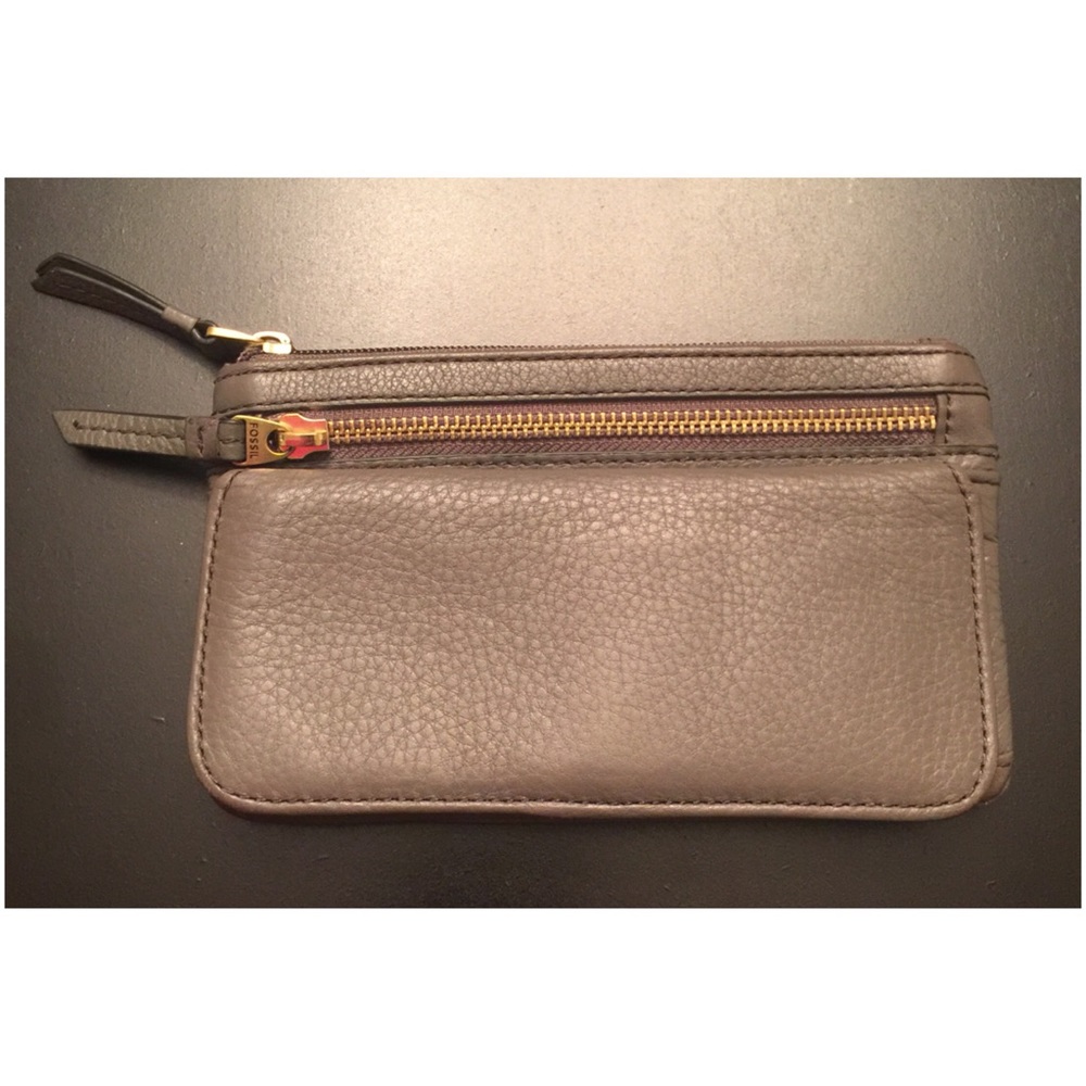 Fossil, Wallet
