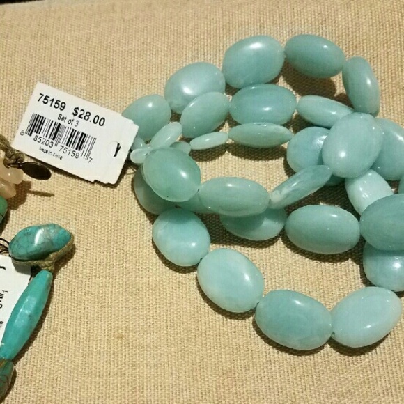 NWT| Aqua Breeze bead bracelet set of 3 - Picture 3 of 5
