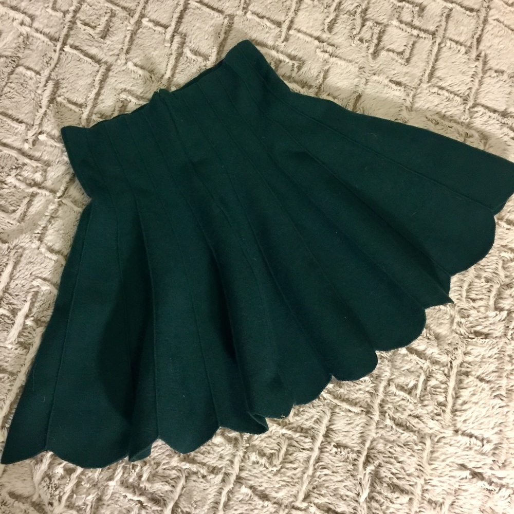 💚 Beautiful Emerald Skirt