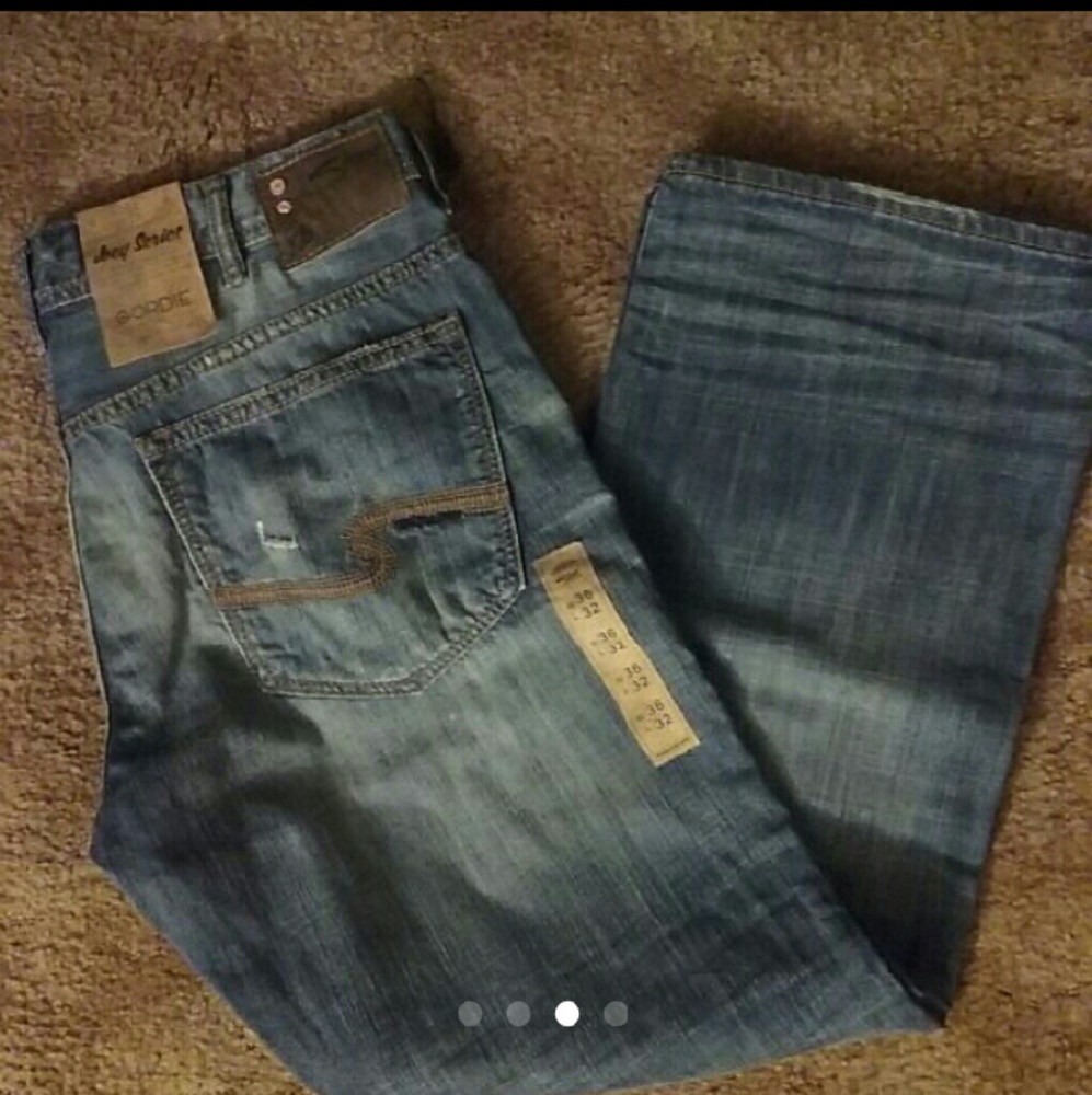 NWT Silver jeans... Rare style 36/32