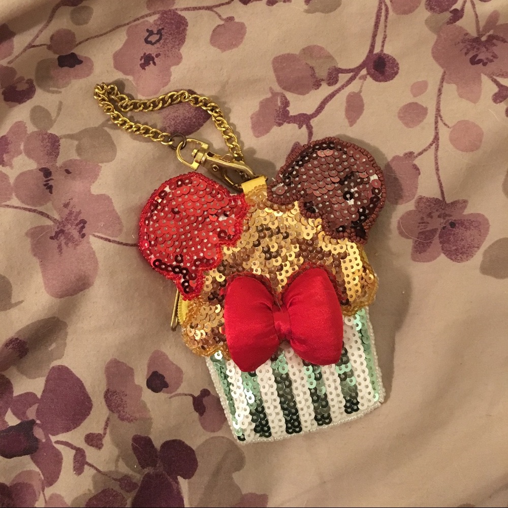 Cupcake Mickey Mouse Japan disney coin pouch