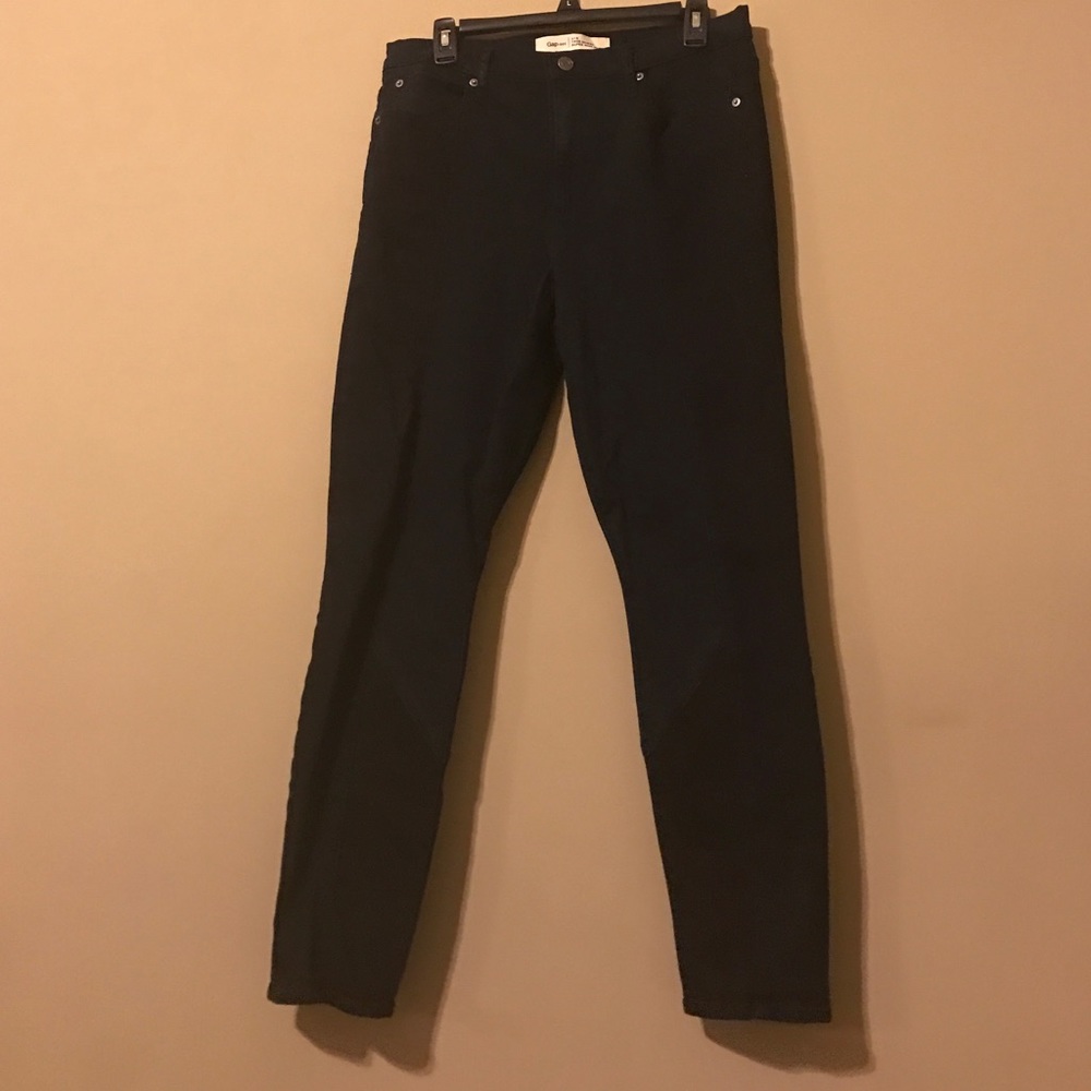 Gap skinny jeans - high rise - size 31