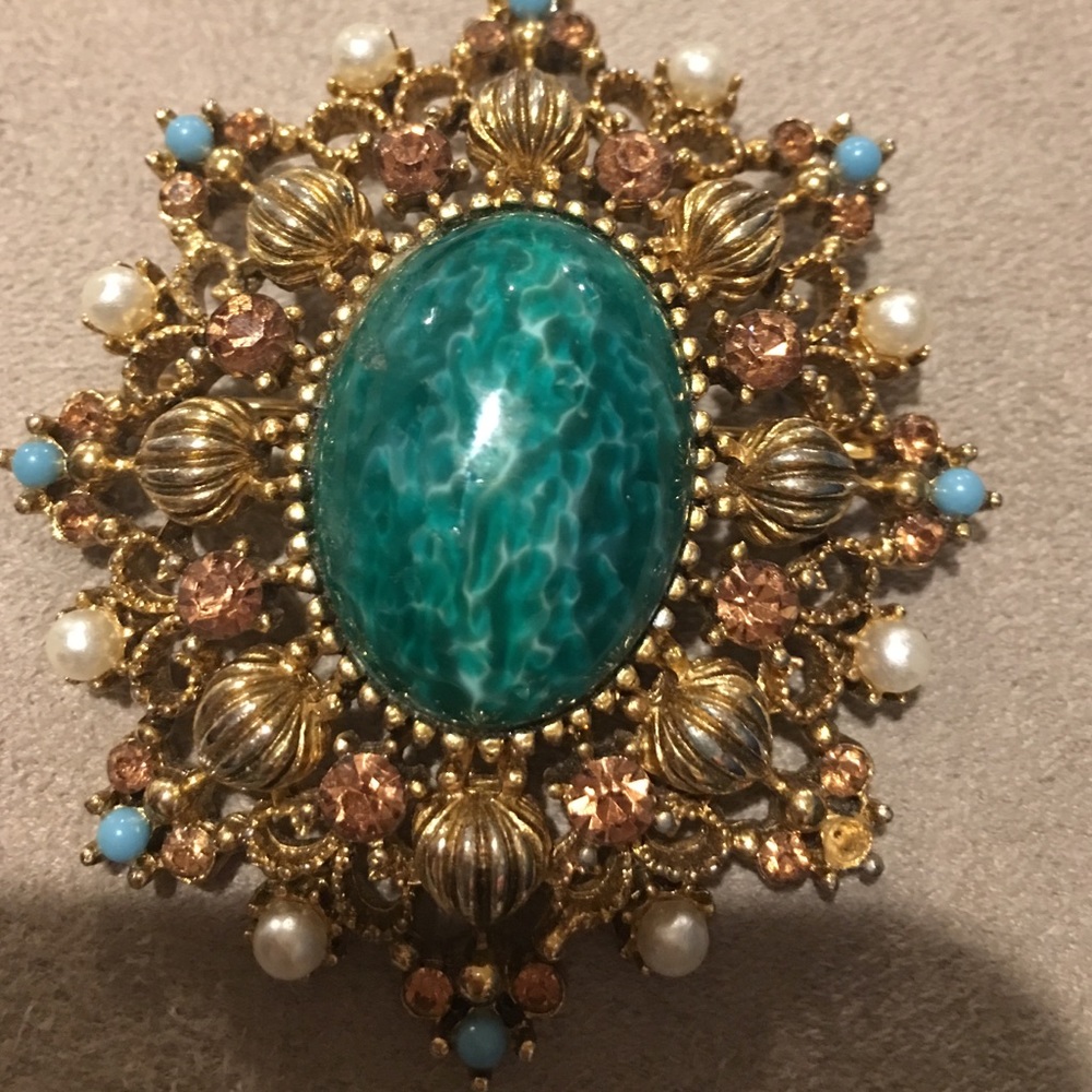 Vintage fashion brooch