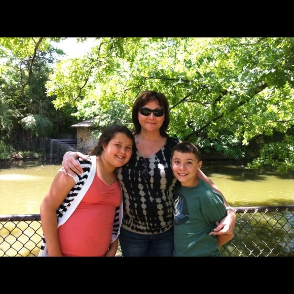 Meet your Posher, Patricia - Picture 3 of 6