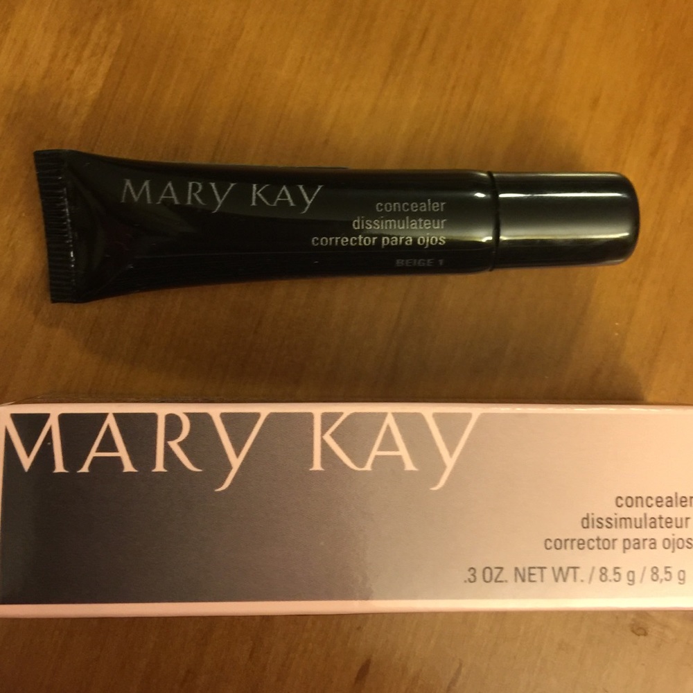 Mary Kay Concealer in Beige 1