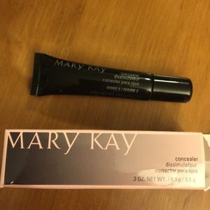 Mary Kay Concealer in Ivory 2