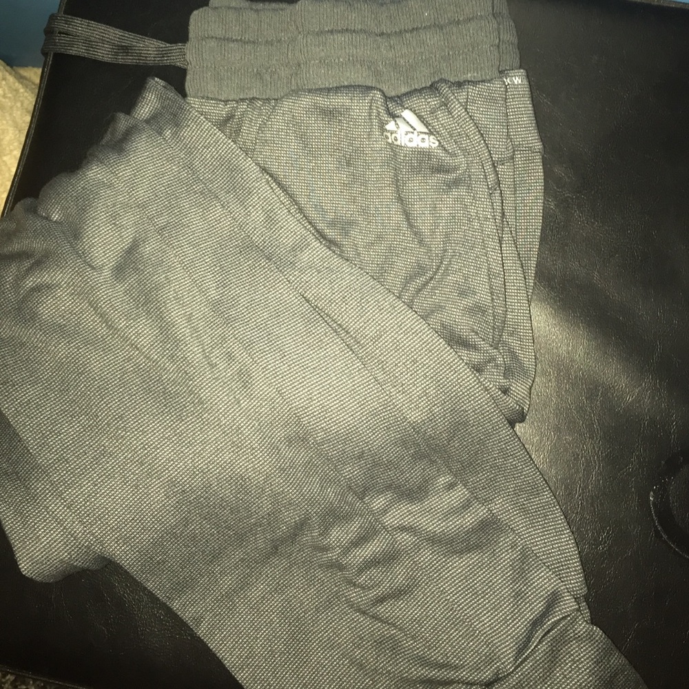 jogger style adidas sweats