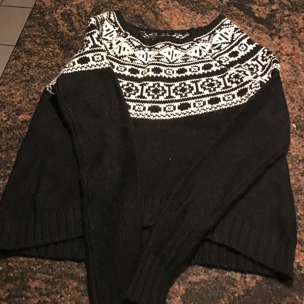 American Eagle Sweater