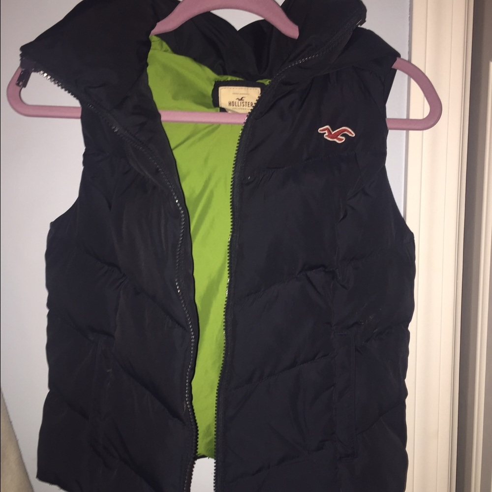 Hollister navy blue puffy vest
