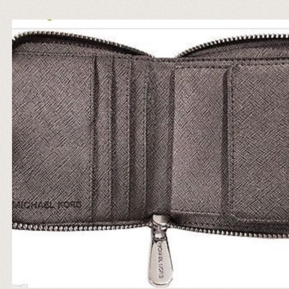 Price🔽❤️ MMK JET SET BIFOLD WALLET NICKEL NWT. - Picture 2 of 3