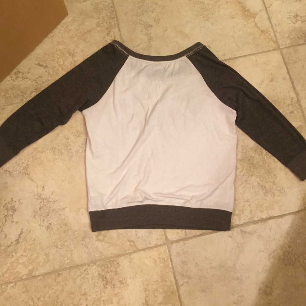 American eagle top - Picture 3 of 3