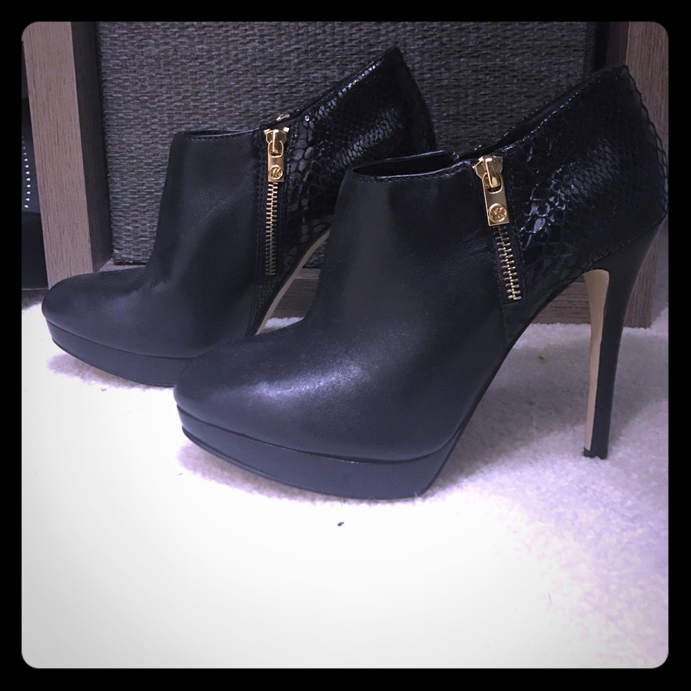 Michael kors booties