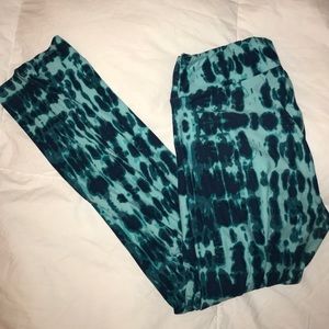 LulaRoe TC leggings.