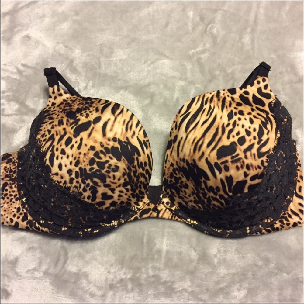 Victoria Secret very sexy push-up 34DD