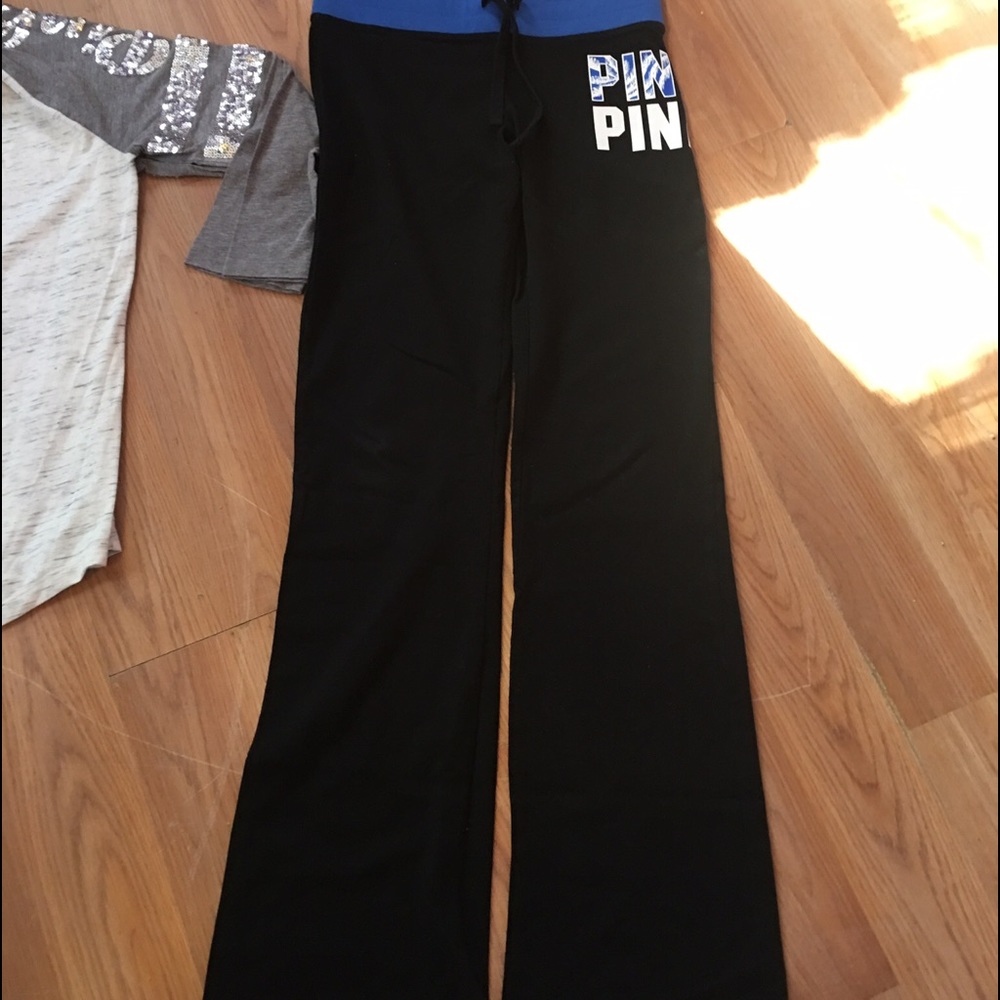 VS PINK (NEW) Yogas