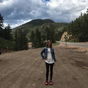Meet your Posher, Andrea