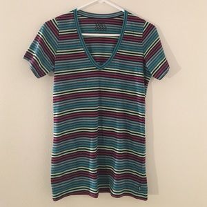 Vans VNeck Rainbow Striped Tee, M