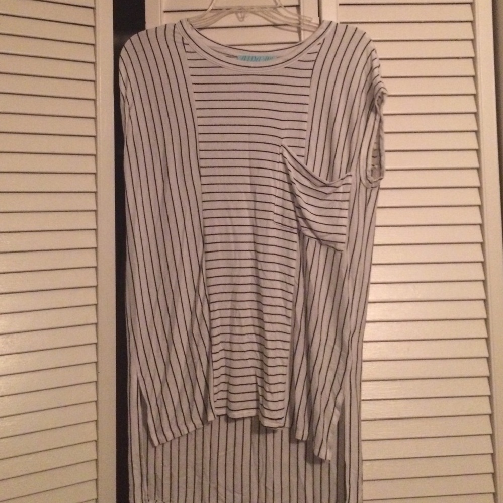 Striped Tshirt! Super super soft and comfy!