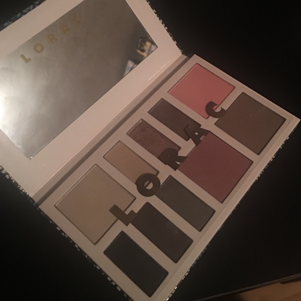 Lorac -The Resort eye/cheek pallet.