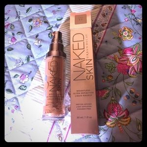 NakedSkin weightless ultradefinition liquid makeup