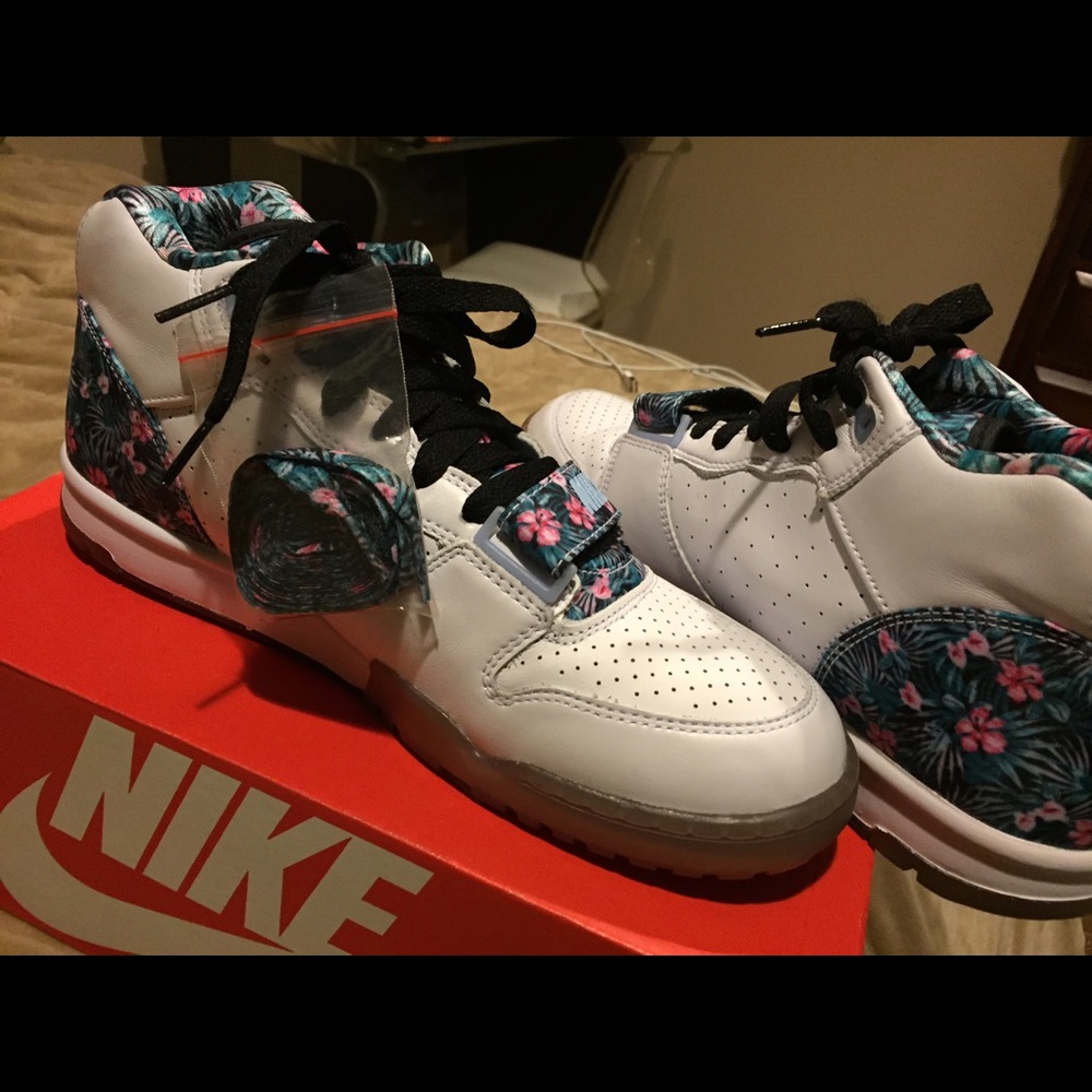 Brand new Air Trainer Pro Bowl 2013