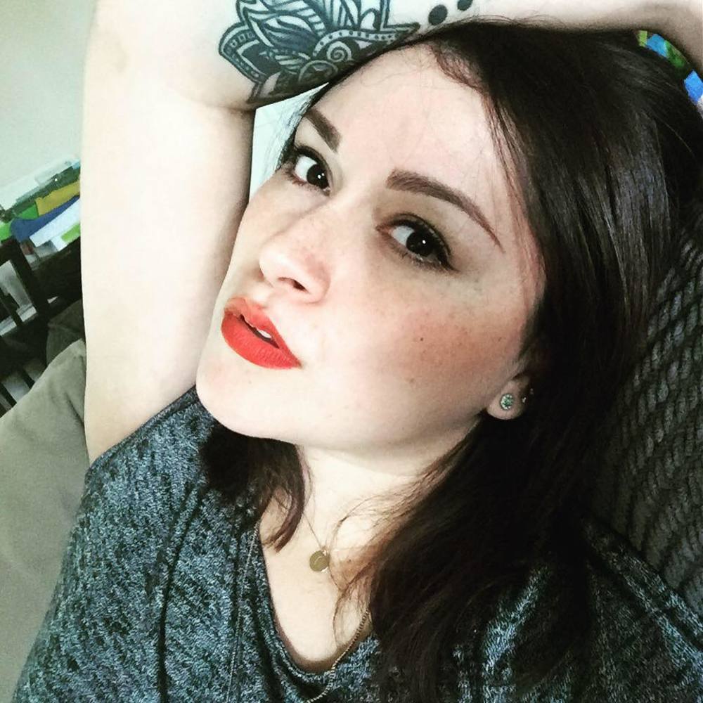 Meet your Posher, Daysi