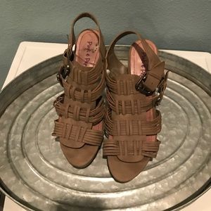 pink & pepper Shoes - Taupe high heels pink & pepper Shoes - Taupe high heels