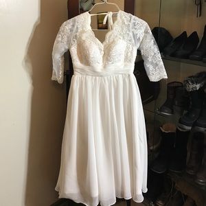 Ivory beautiful dress new!!❤️