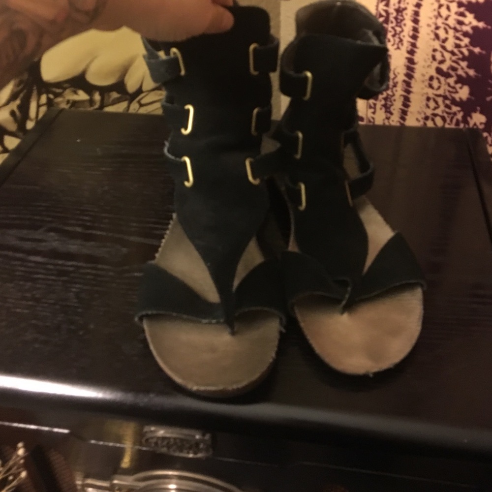 Lightly worn all black gladiator sandal