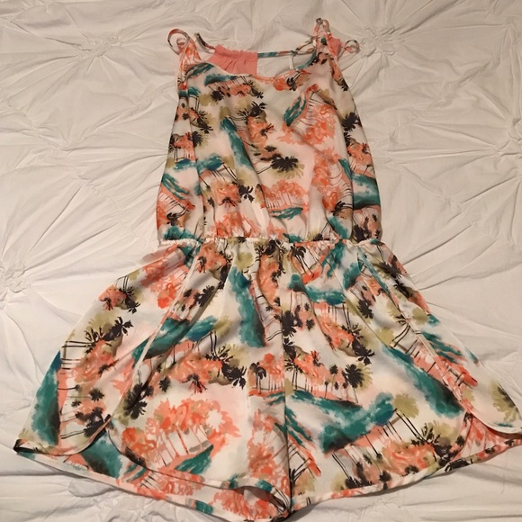 Palm tree romper - Picture 1 of 2