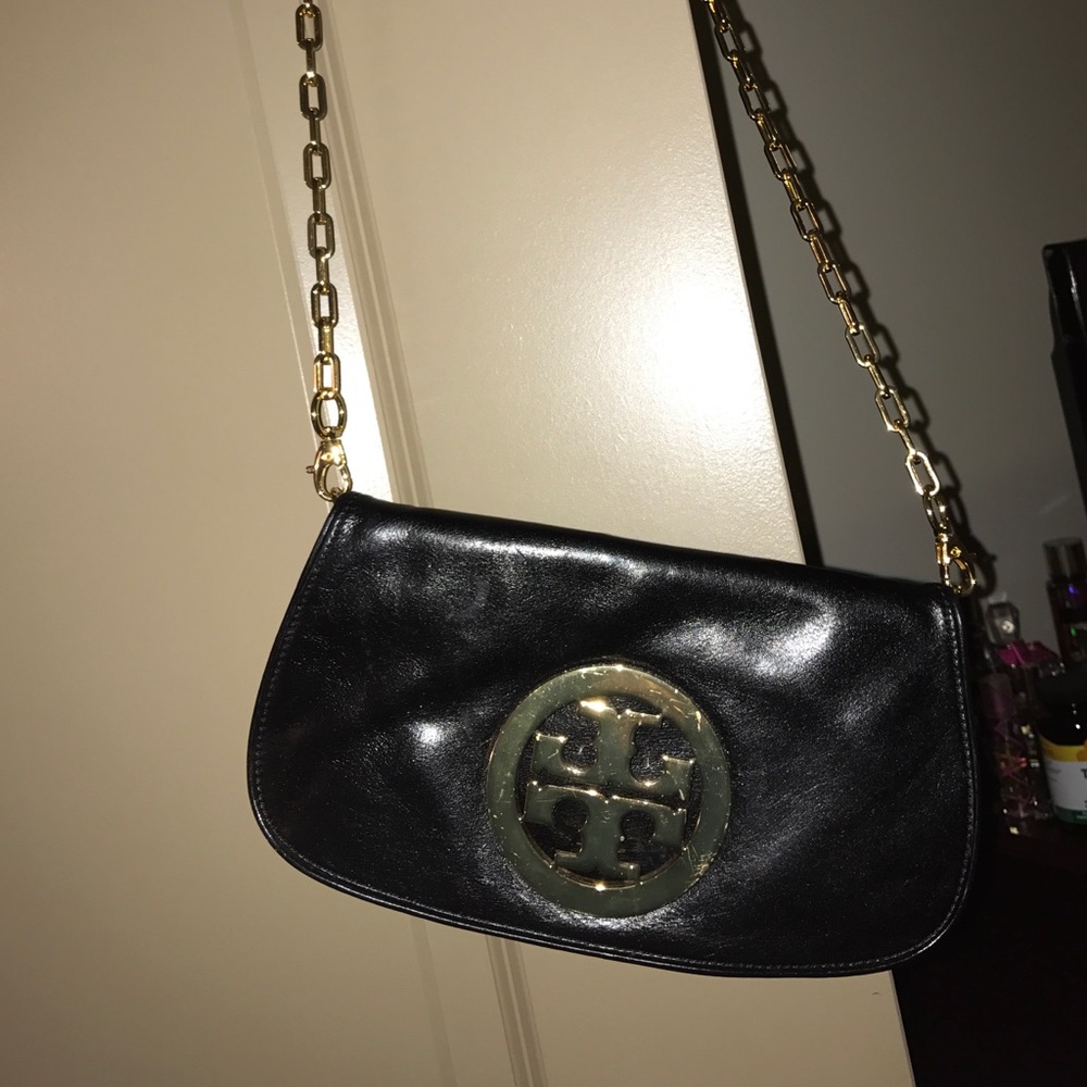 100% authentic Tory Burch Reva clutch