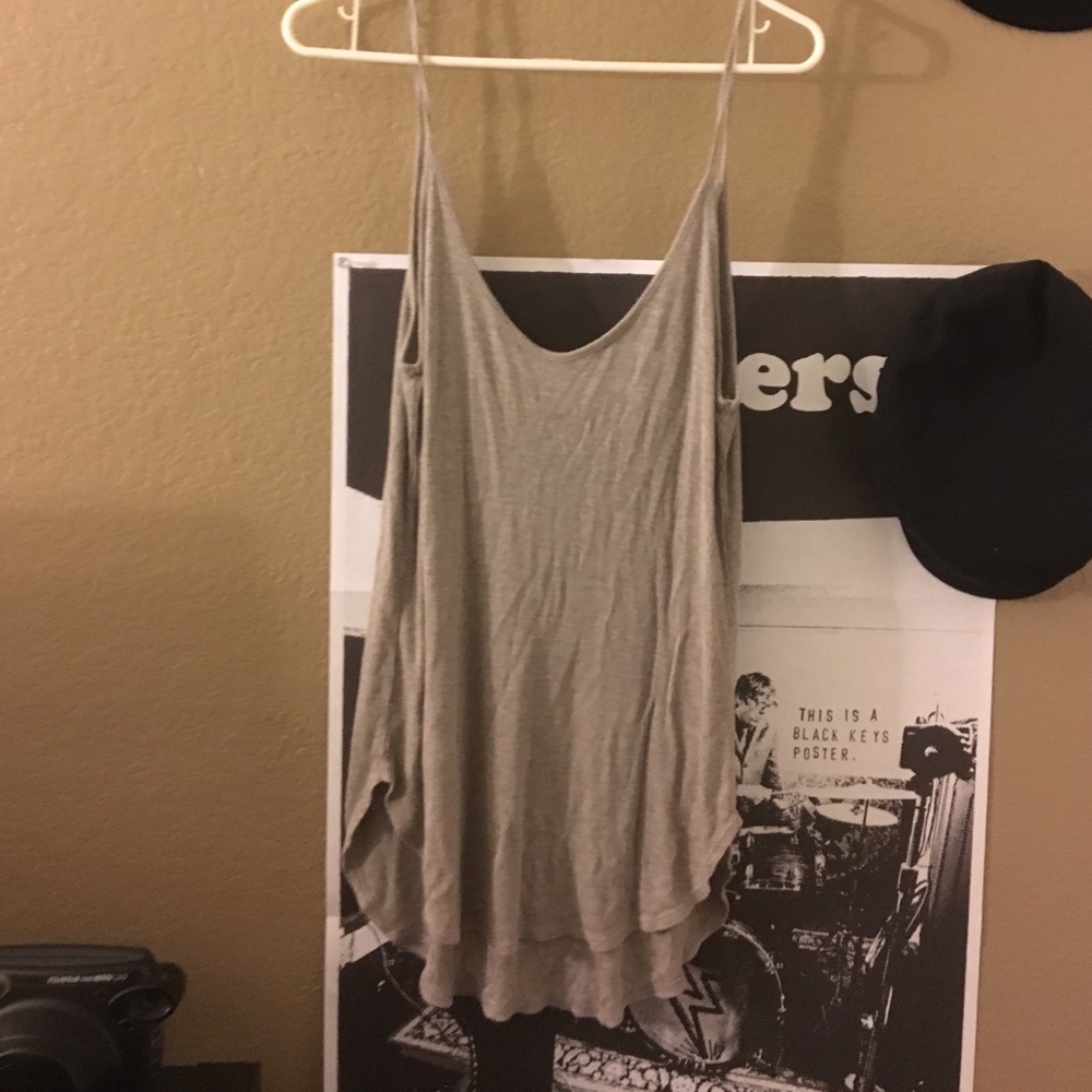 Flowy high low tank
