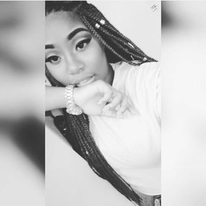 Meet your Posher, Caleea