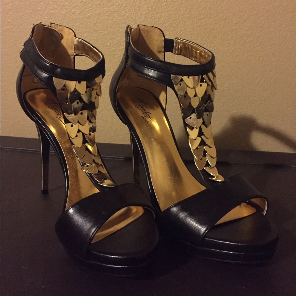 Thalia Sodi Heels