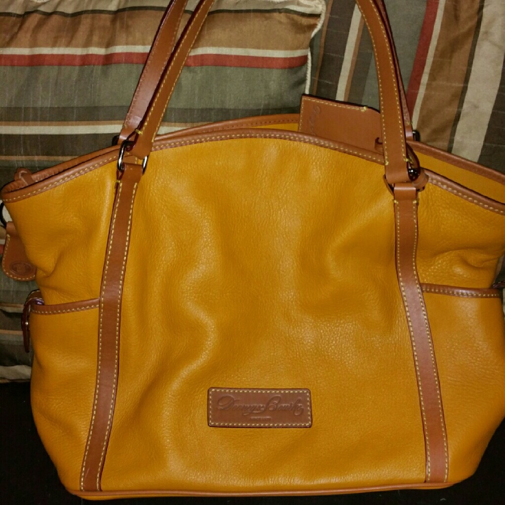 Dooney and Bourke large tote bag purse