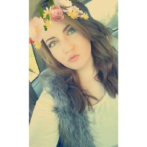 Meet your Posher, Alison