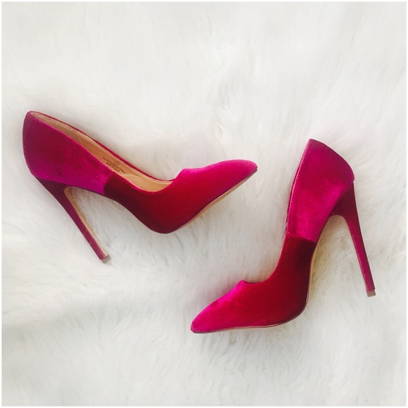 Velvet purple pumps. New - Picture 3 of 4